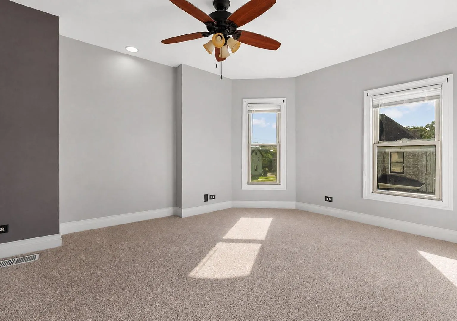 170 S Jackson St - #250 — Photo 3