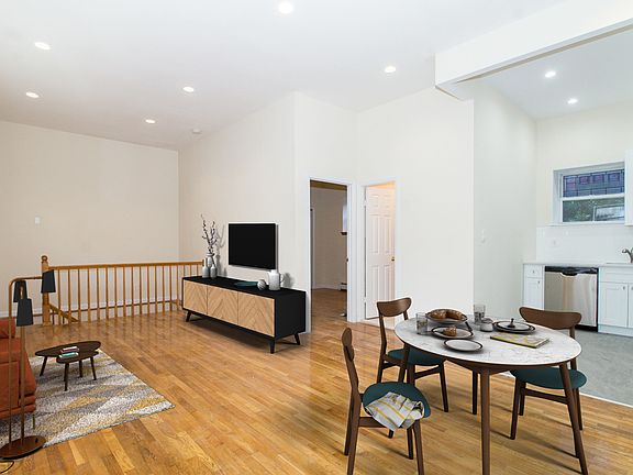 3rd image of 178 Driggs Ave
