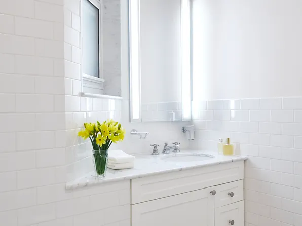 541 East 72nd Street image 15 of 19