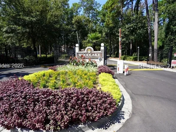 96 Mathews Dr APT 59, Hilton Head Island, SC 29926