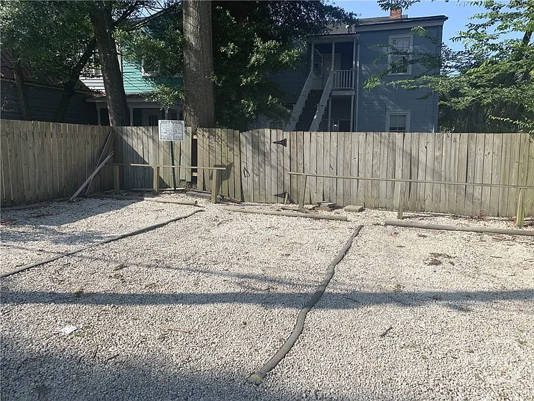 218 W Anderson St #UPPER — Photo 19