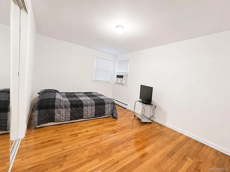 100 Lee Ave #2 — Photo 12