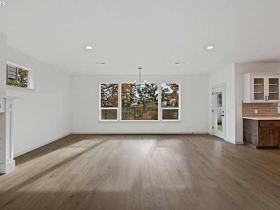 5th image of 13519 NE 115th Ct