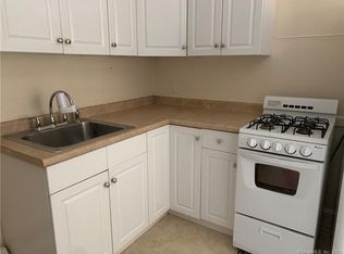 174 Meadow St #1R, Naugatuck, CT 06770