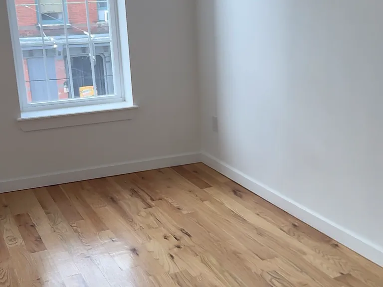 28 White St #1 — Photo 17