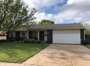 5521 Comanche Rd, Great Bend, KS 67530