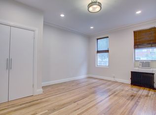 364 W 30th St #2, New York, NY 10001