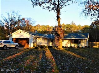 979 Carberry Rd, Niles, MI 49120