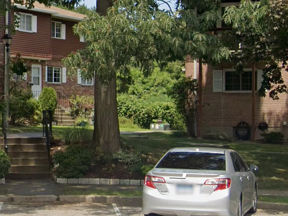 265 Edgemoor Road - Exterior Entry