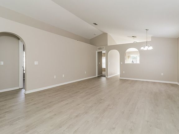 4th image of 17047 Ongar Ct