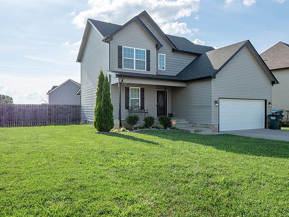 2nd image of 1840 Camelot Dr