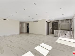 10717 Ohio Ave, Los Angeles, CA 90024