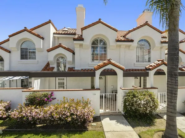 260 Camino Toluca, Camarillo, CA 93010