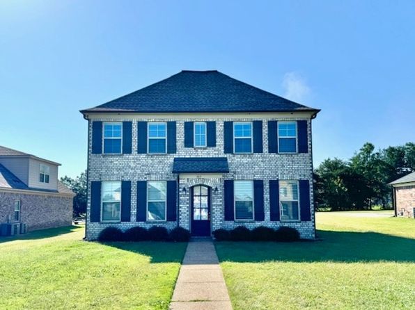 405 Azalea Dr
