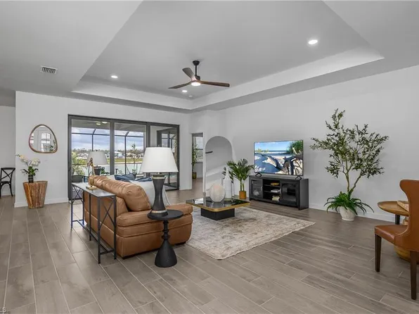 21086 Verawood LOOP, ESTERO, FL 33928