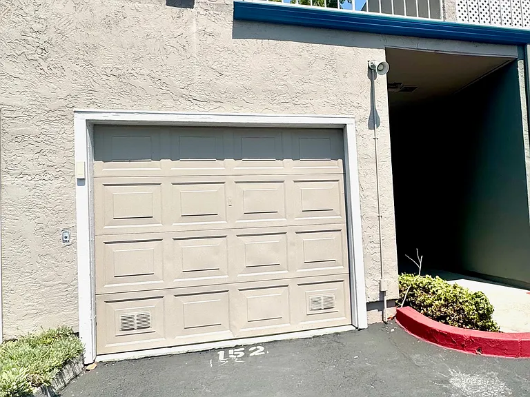 6436 Buena Vista Dr #B — Photo 38