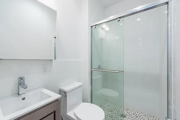 Rented by Nooklyn NYC LLC | media 58