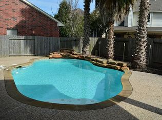 5111 Barton Creek Dr, Pasadena, TX 77505