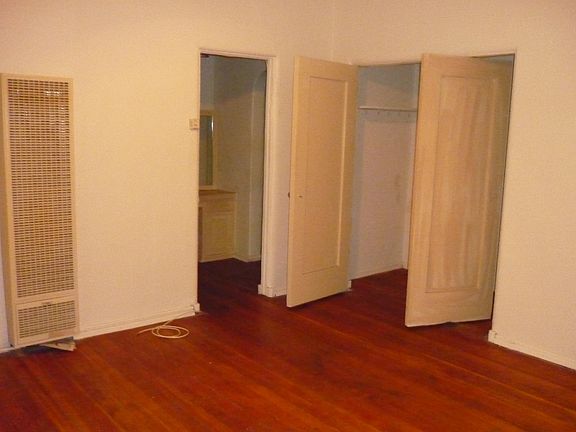 4th image of 279 N Euclid Ave