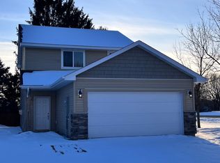 3210 Vermillion River Trl, Farmington, MN 55024