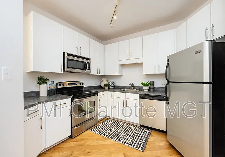 1600 Fulton Ave #204 — Photo 13