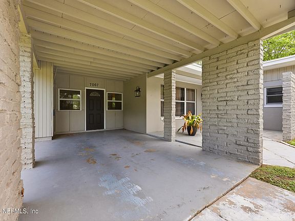 2nd image of 7067 CLOVIS Road