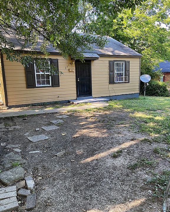1st image of 2714 Lola Ave