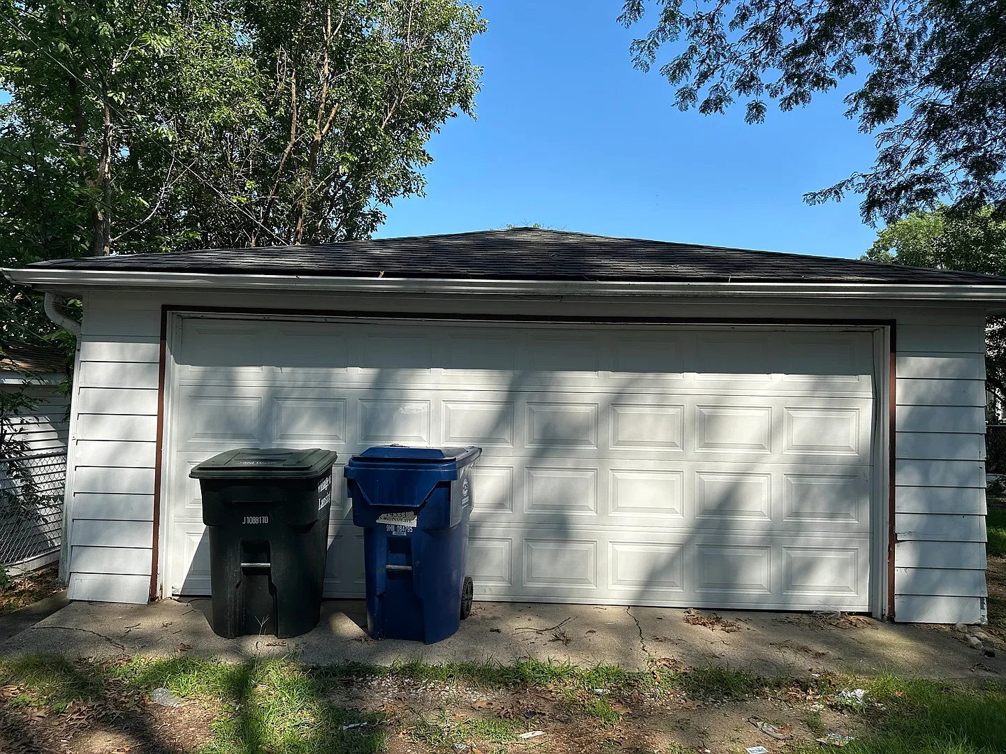 4 bed, 1450 sqft, $2,100 — Photo 3