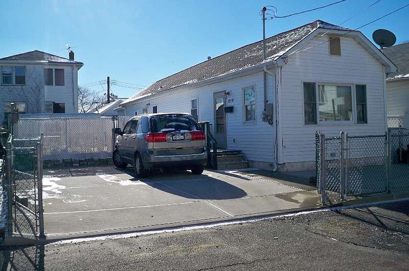 1st image of 9958 164th Ave