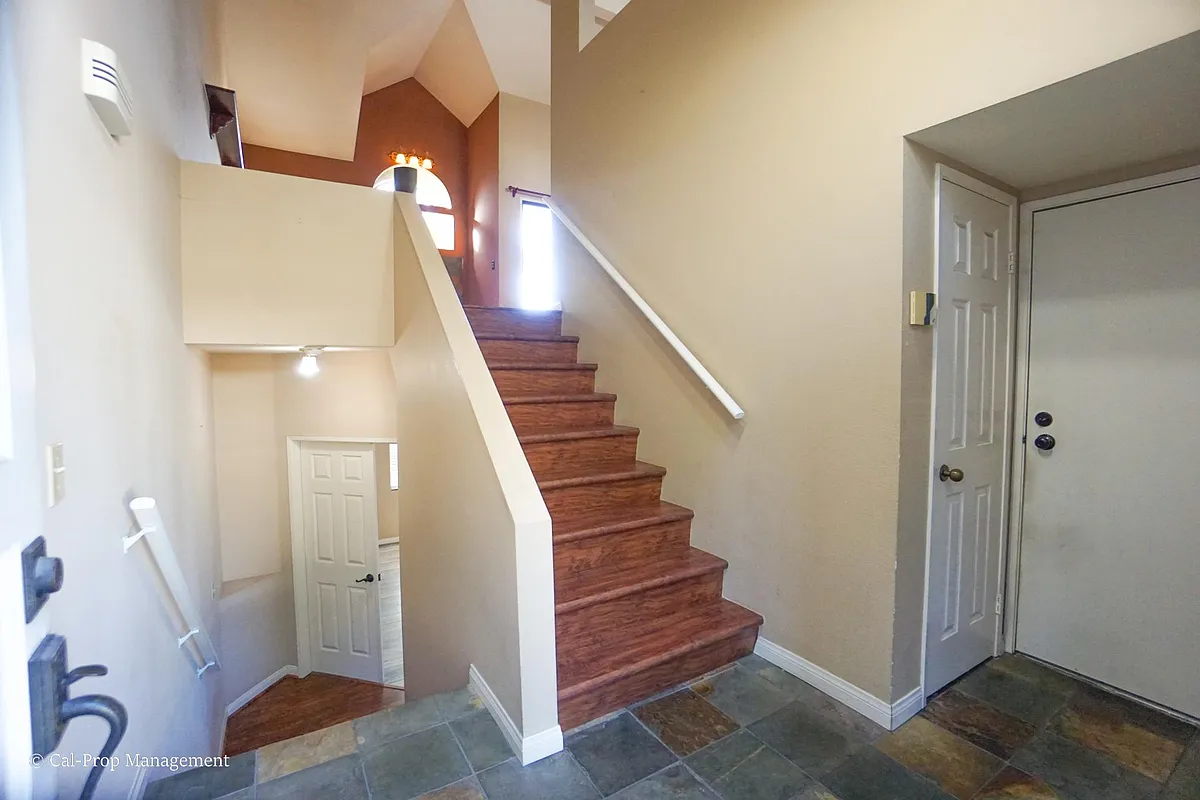 Building Photo - 10789 Scripps Ranch Blvd