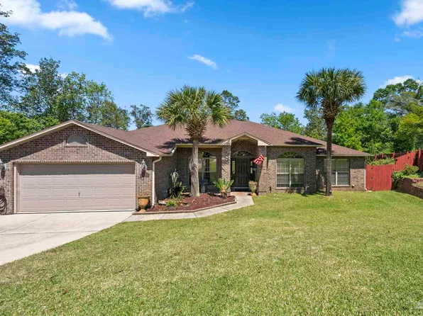 1476 Longbranch Dr, Cantonment, FL 32533