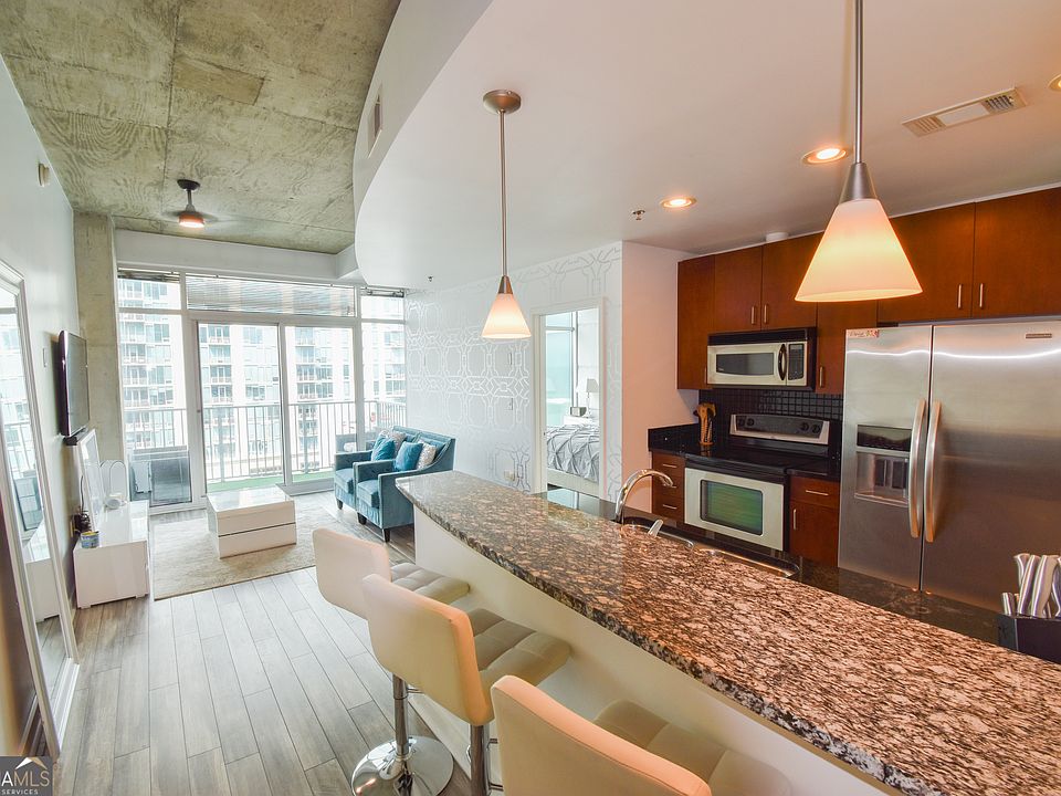 1st image of 250 Pharr Rd #1103