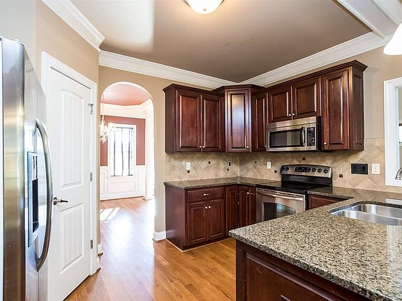 2nd image of 57 Hadrian Ct