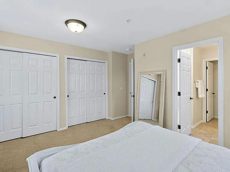 Lots of closet space