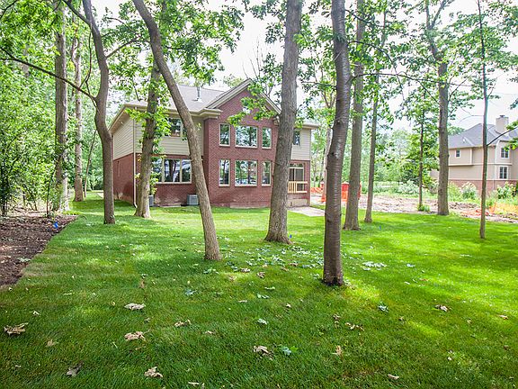 3rd image of 100 Hadsell Dr