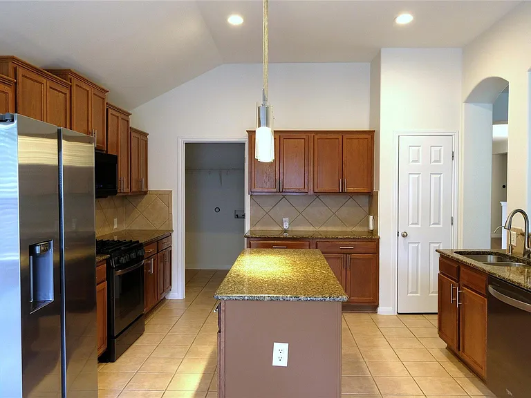 1536 Clary Sage Loop — Photo 8