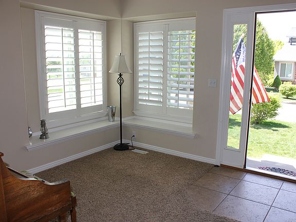 Front entry living room 