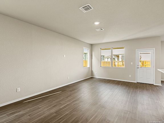 5th image of 10318 Melissa Ranch Blvd