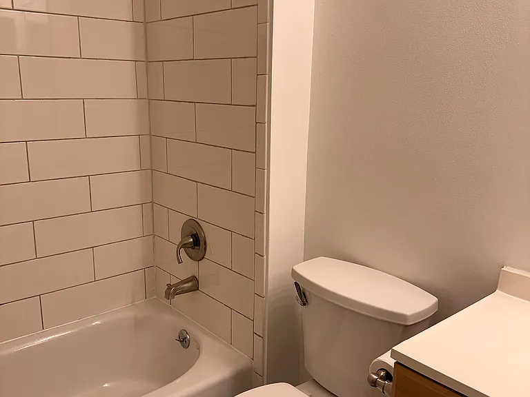 207 Aspen Dr — Photo 4