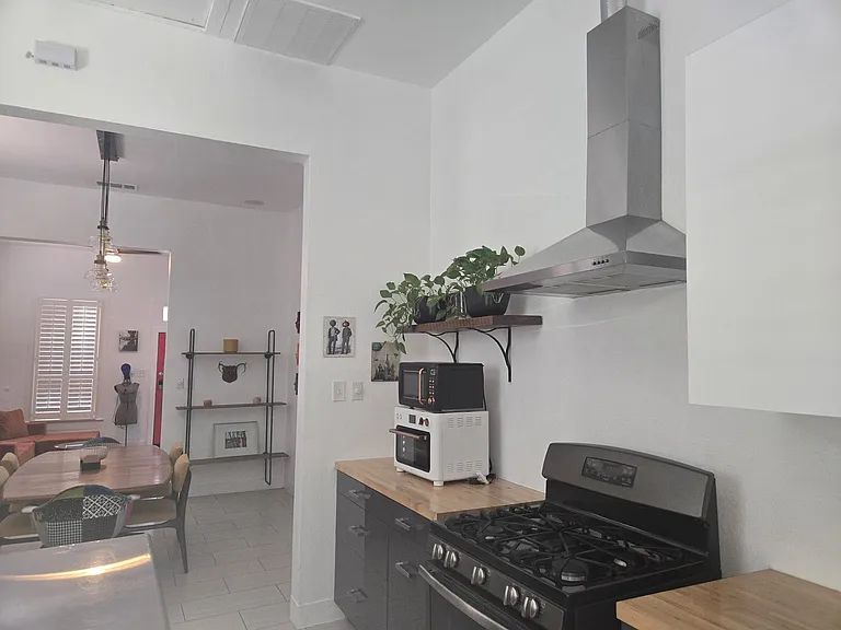 1118 Nolan St — Photo 18