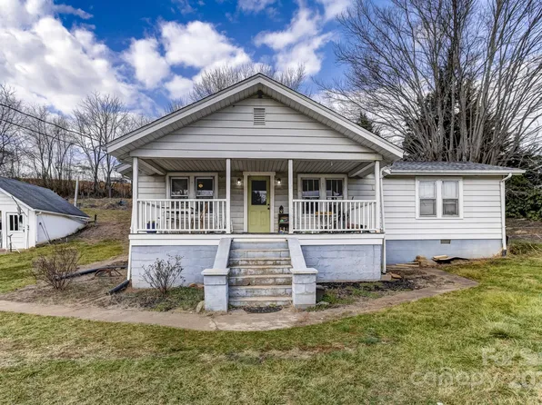 110 Country View Dr, Canton, NC 28716