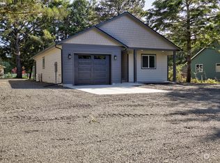 203 Cakesosta St SE, Ocean Shores, WA