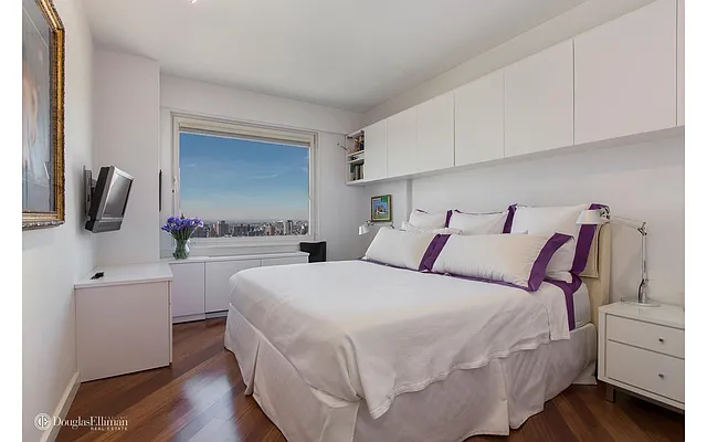 Rented by Douglas Elliman | media 3