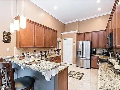9221 Triana Ter #4 — Photo 10