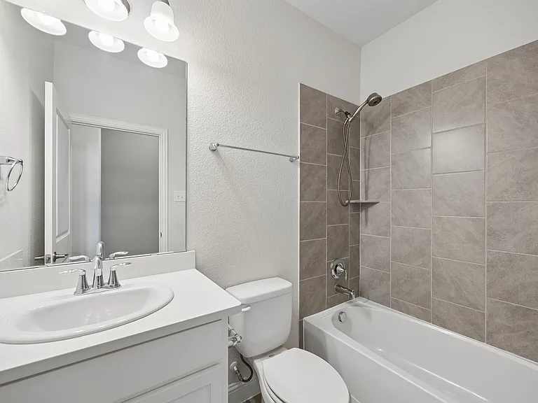 228 Glenwood Dr — Photo 22