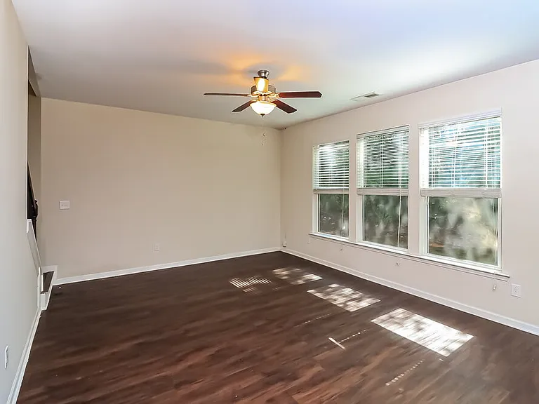 360 Darbys Run Ct — Photo 6