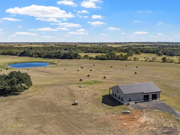 684 County Road 473, Lott, TX 76656