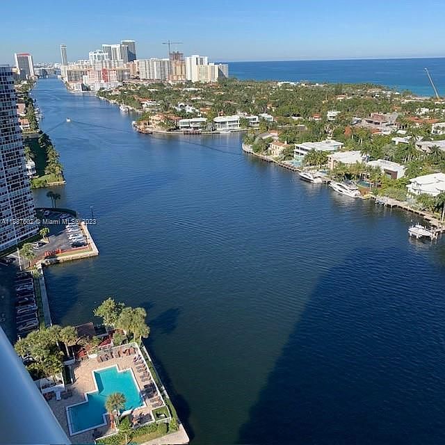 1st image of 20201 E Country Club Dr APT 2201