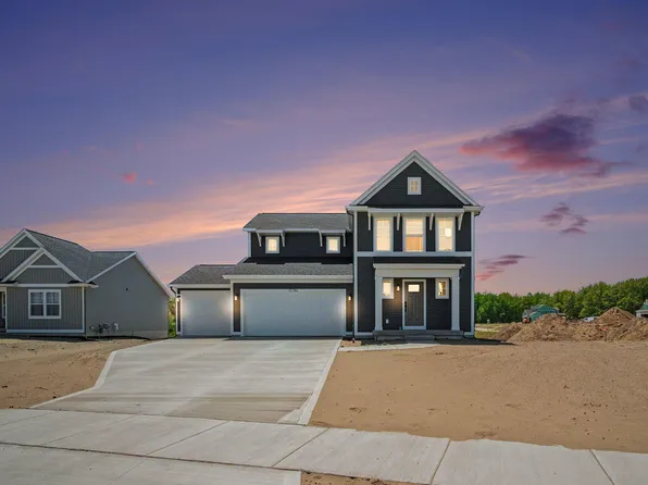15786 Norwalk Rd, Grand Haven, MI 49417