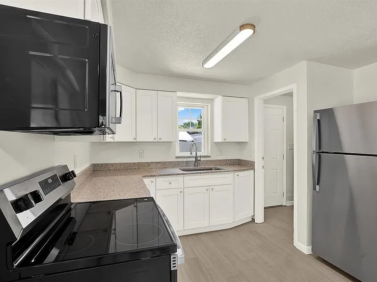 1187 Bass Blvd #A — Photo 25